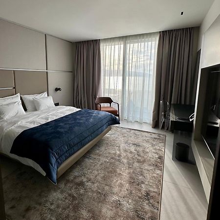 Abi'S Hotel & Spa Vlore Exterior photo