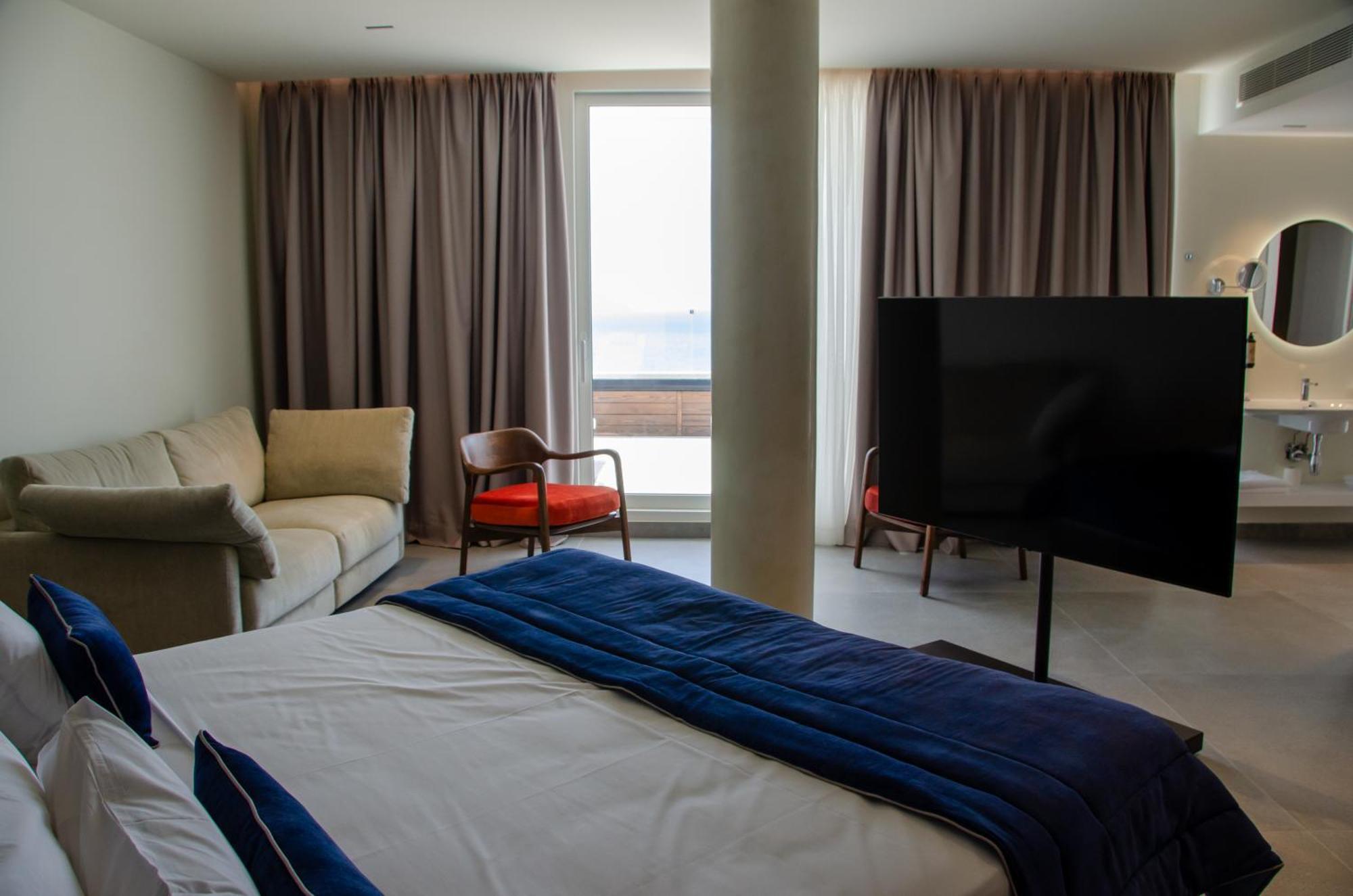 Abi'S Hotel & Spa Vlore Exterior photo