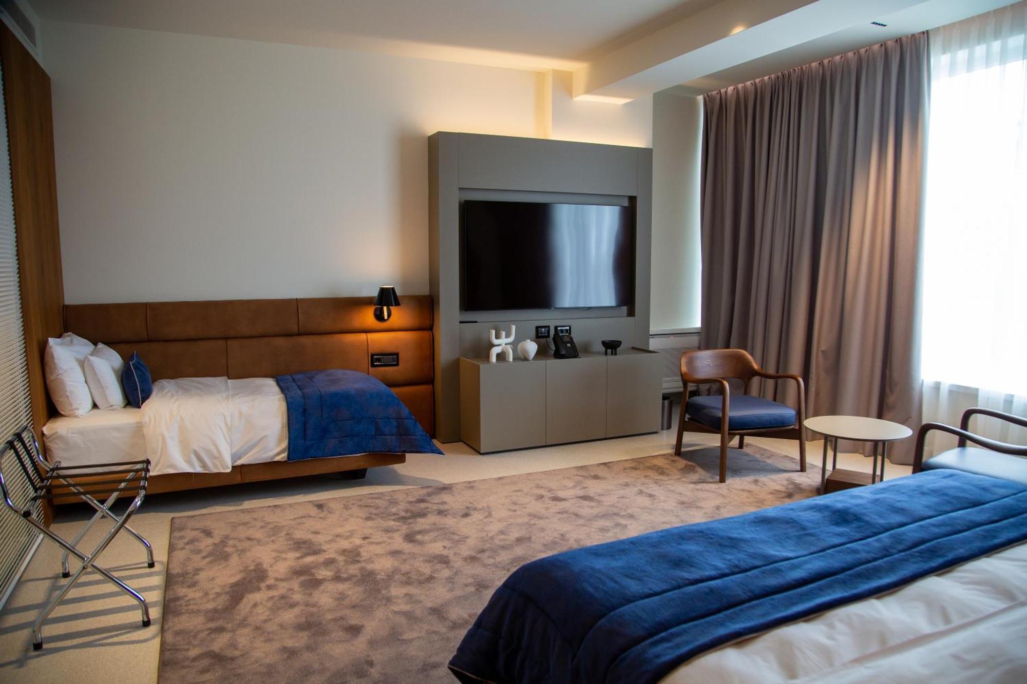 Abi'S Hotel & Spa Vlore Exterior photo