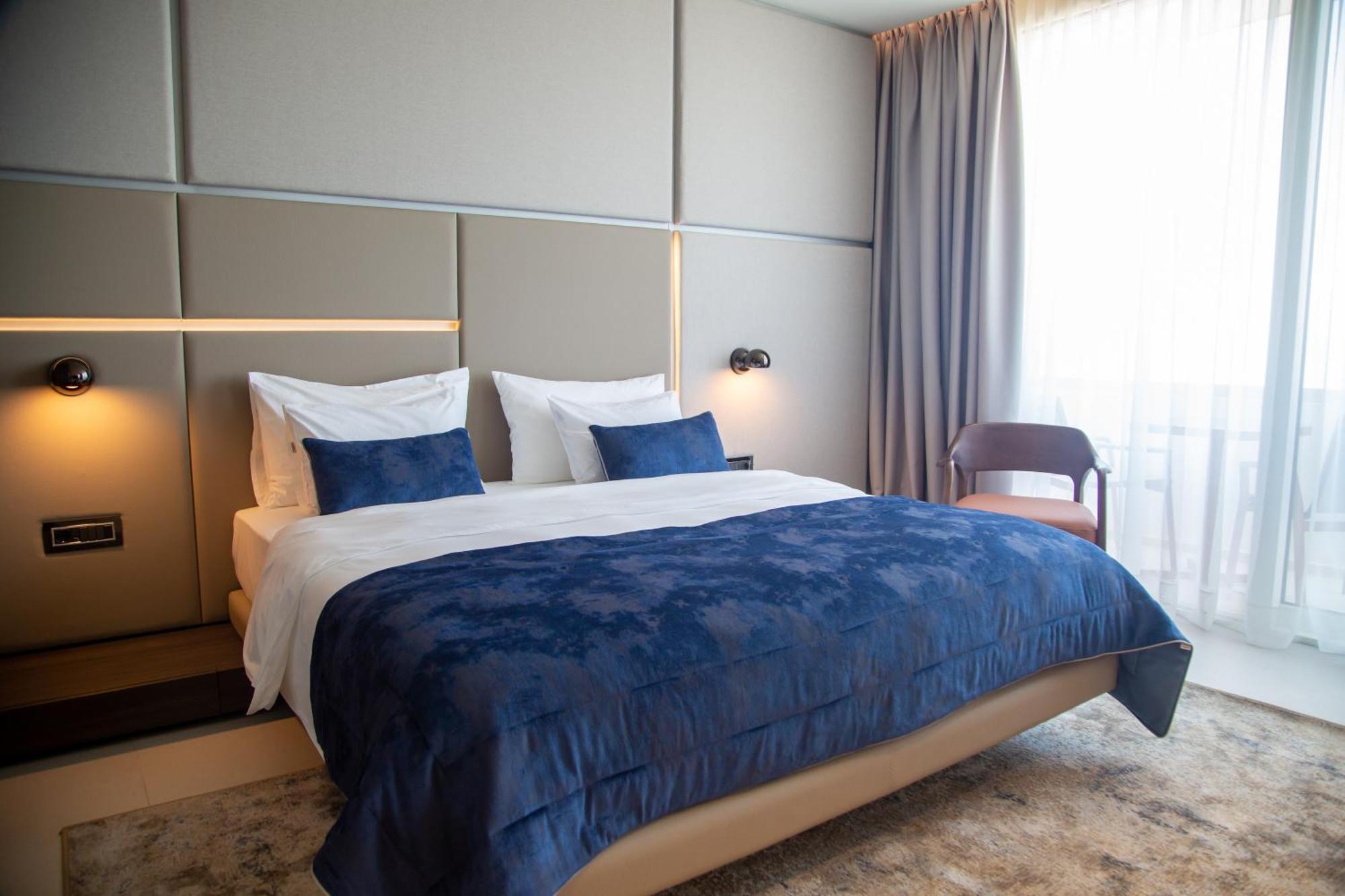 Abi'S Hotel & Spa Vlore Exterior photo