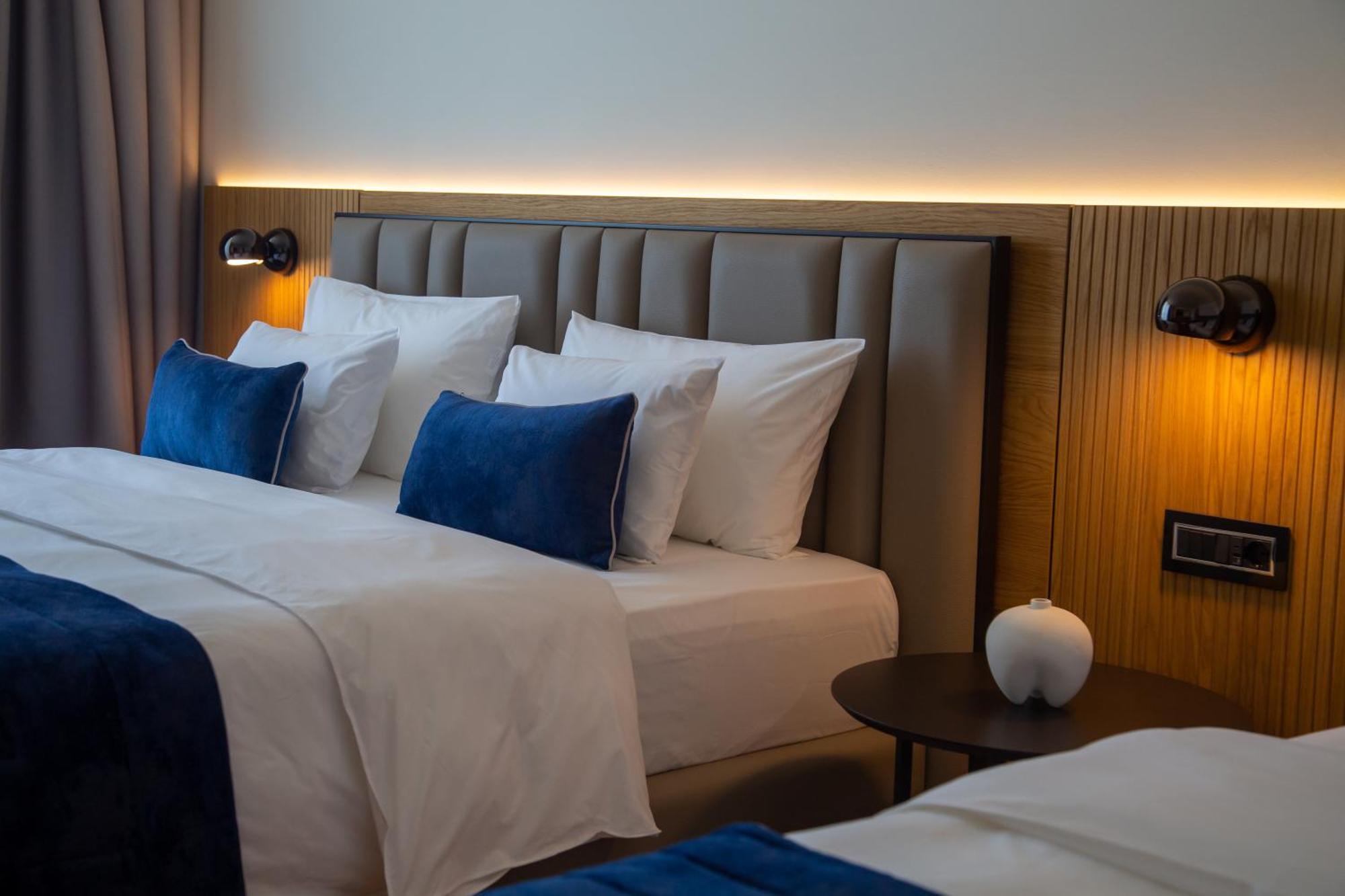 Abi'S Hotel & Spa Vlore Exterior photo