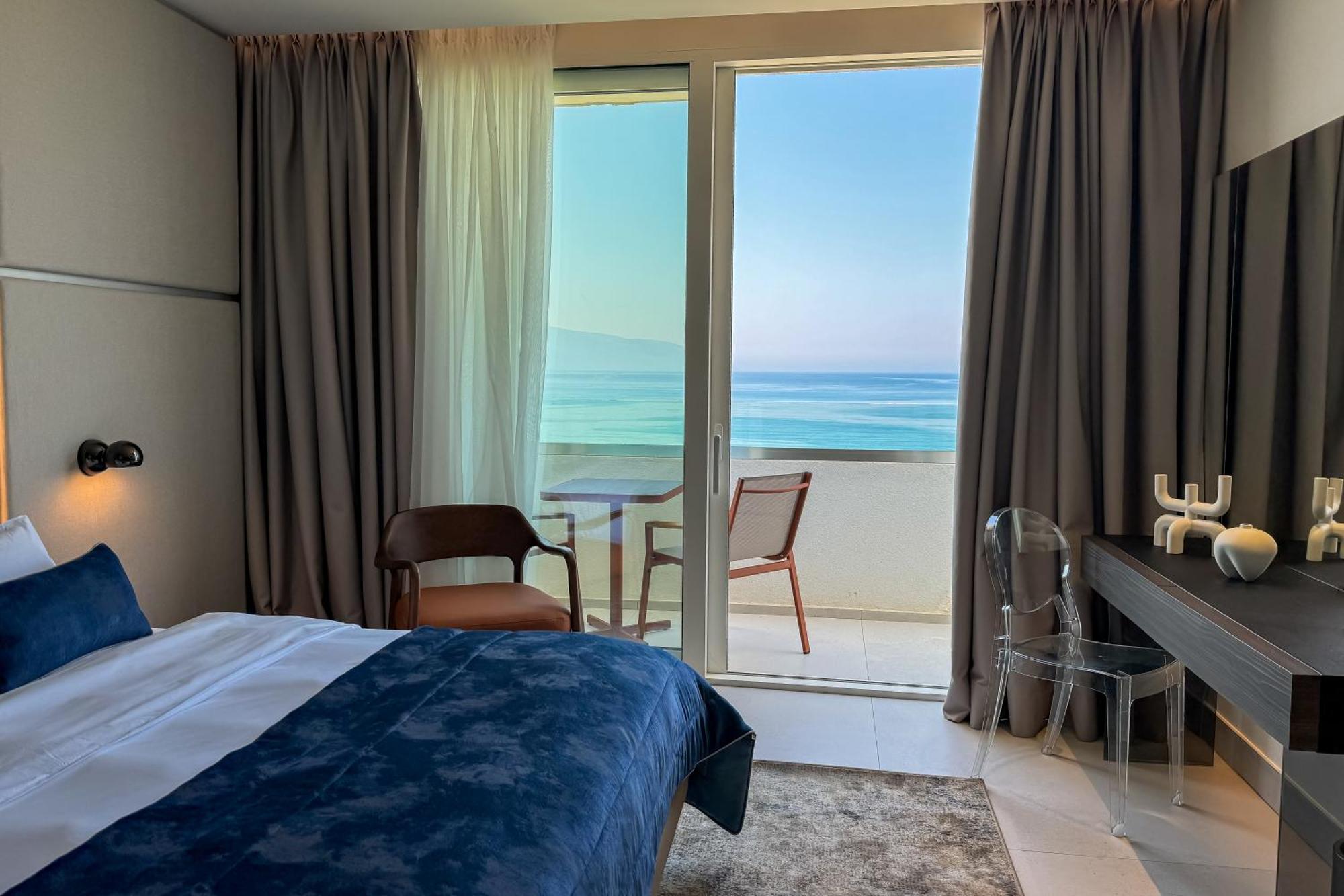 Abi'S Hotel & Spa Vlore Exterior photo